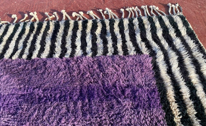 Tapis Marocain Traditionnel Fait Main300× 200 cm – Tissage Artisanal Authentique IZRI