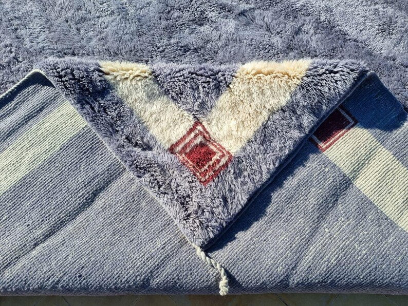 Tapis Marocain Traditionnel Fait Main 250 × 150 cm – Tissage Artisanal Authentique IZRI