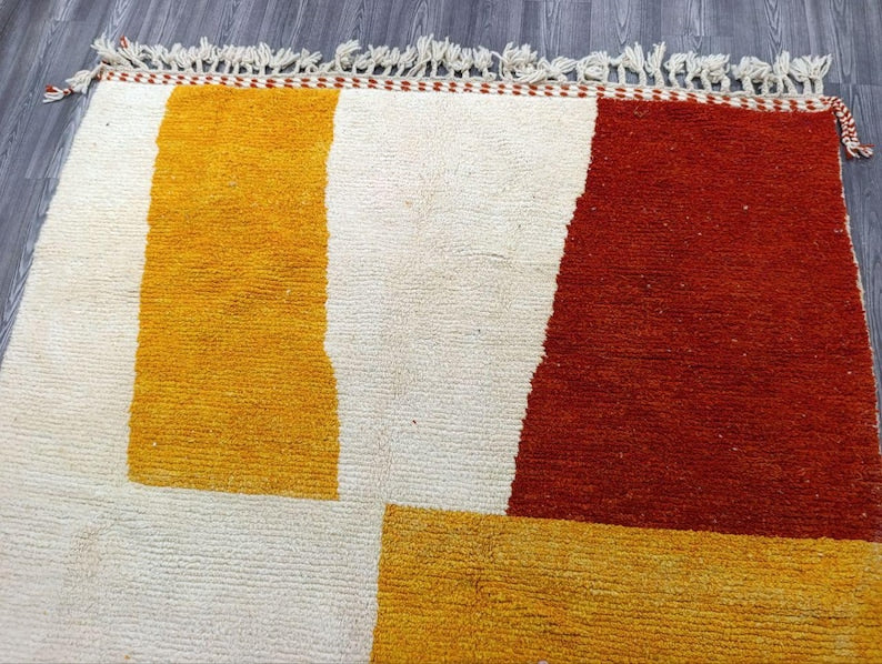 Grand Tapis Berbère Marocain Fait Main 250 × 150 cm – Artisanat Traditionnel IZRI