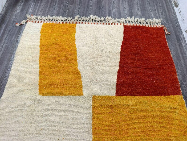 Grand Tapis Berbère Marocain Fait Main 250 × 150 cm – Artisanat Traditionnel IZRI