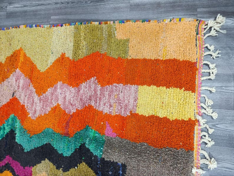 Tapis Traditionnel Marocain 250 × 150 cm – Pièce Unique Fait Main IZRI