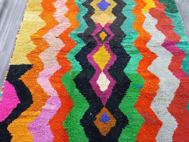 Tapis Traditionnel Marocain 250 × 150 cm – Pièce Unique Fait Main IZRI