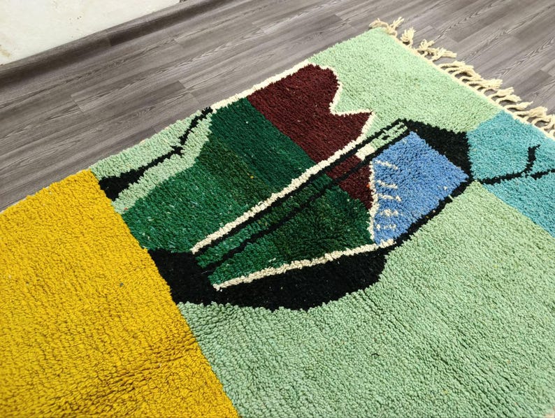 Grand Tapis Berbère Marocain Fait Main 250 × 150 cm – Artisanat Traditionnel IZRI
