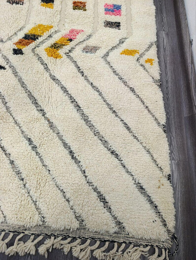 Tapis Traditionnel Marocain 250 × 150 cm – Pièce Unique Fait Main IZRI