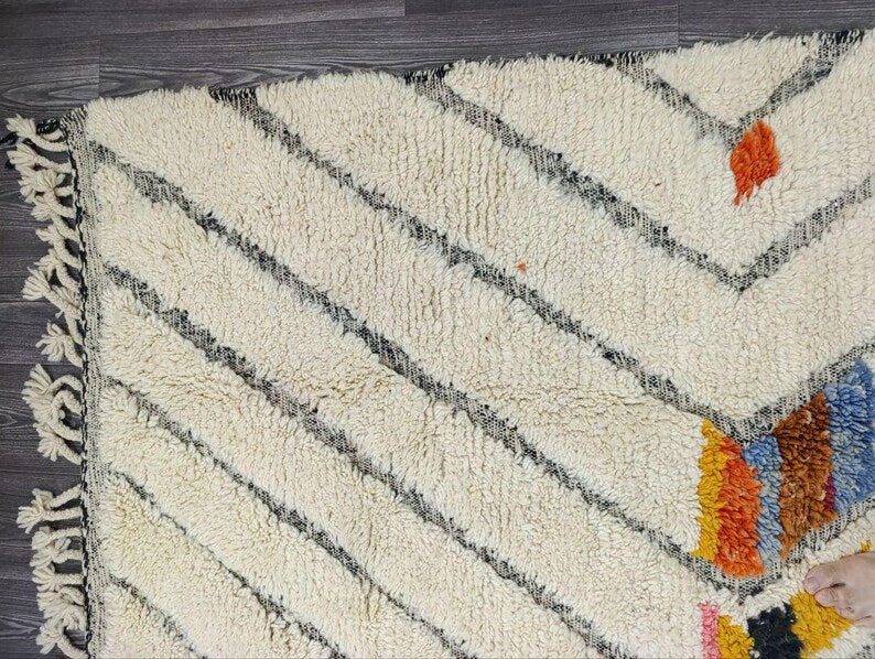 Tapis Traditionnel Marocain 250 × 150 cm – Pièce Unique Fait Main IZRI