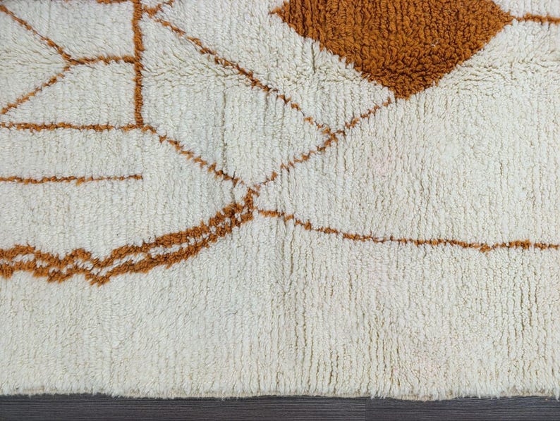 Grand Tapis Berbère Marocain Fait Main 250 × 150 cm – Artisanat Traditionnel IZRI