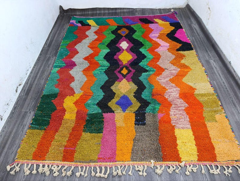 Tapis Traditionnel Marocain 250 × 150 cm – Pièce Unique Fait Main IZRI