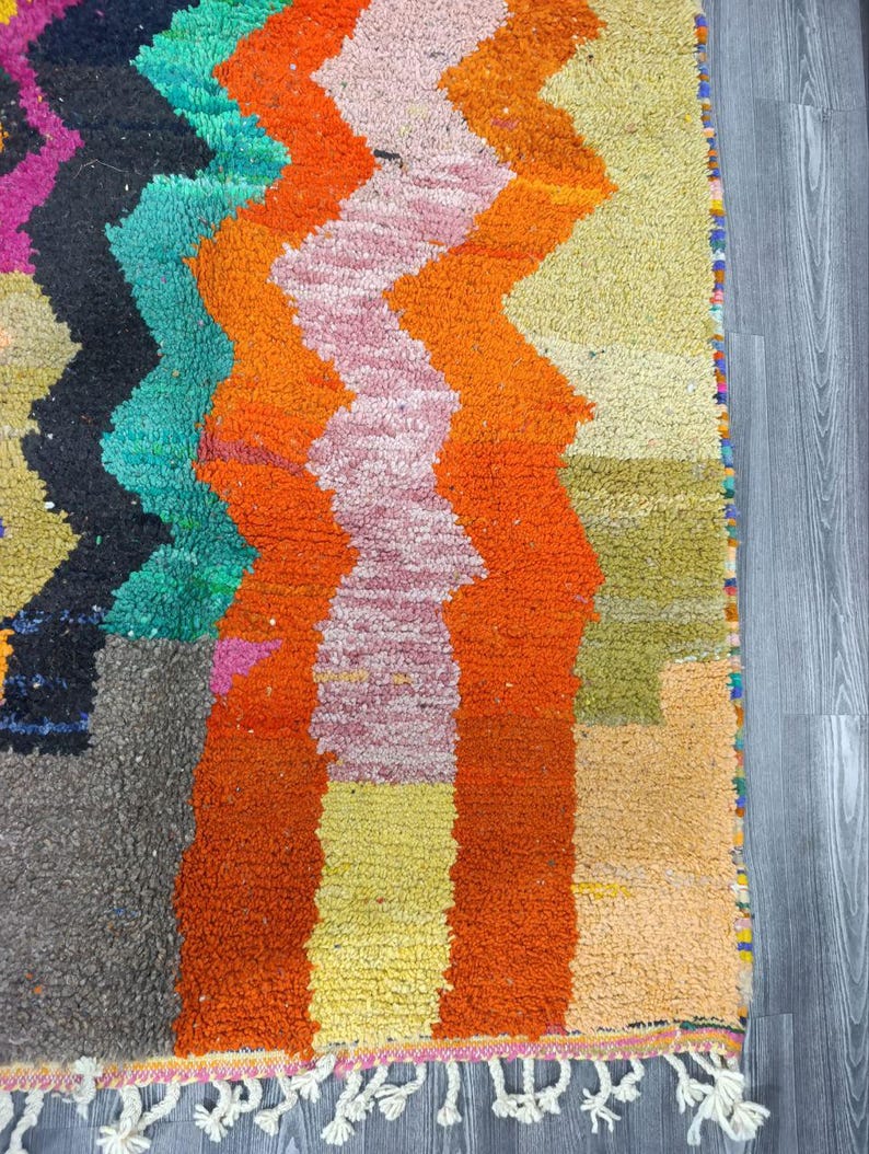 Tapis Traditionnel Marocain 250 × 150 cm – Pièce Unique Fait Main IZRI