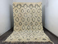 Grand Tapis Berbère Marocain Fait Main 250 × 150 cm – Artisanat Traditionnel IZRI