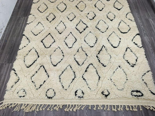 Grand Tapis Berbère Marocain Fait Main 250 × 150 cm – Artisanat Traditionnel IZRI
