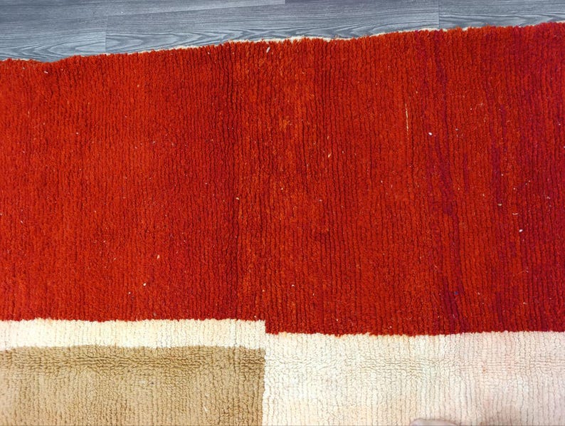 Tapis Berbère Fait Main 250 × 150 cm – Décoration Authentique du Maroc IZRI