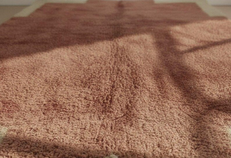 Tapis Marocain Traditionnel Fait Main 300× 200cm – Tissage Artisanal Authentique IZRI
