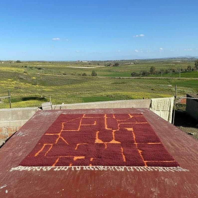 Tapis Berbère Fait Main 250 × 150 cm – Décoration Authentique du Maroc IZRI