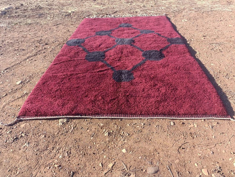 Tapis Marocain Traditionnel Fait Main 250 × 150 cm – Tissage Artisanal Authentique IZRI