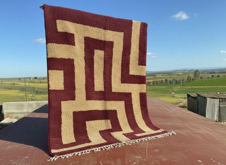 Tapis Berbère Fait Main 250 × 150 cm – Décoration Authentique du Maroc IZRI