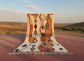 Tapis Marocain Artisanal 250 × 150 cm – Laine Tissée à la Main – Style Traditionnel IZRI
