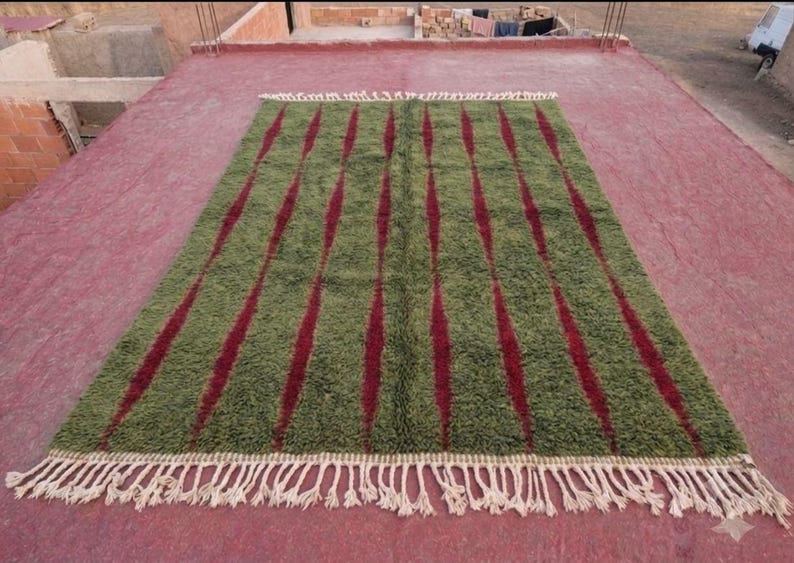 Tapis Marocain Artisanal 300 × 200 cm – Laine Tissée à la Main – Style Traditionnel IZRI
