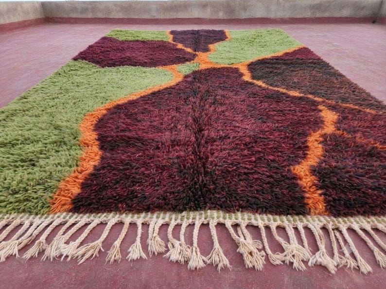 Tapis Marocain Artisanal 300 × 200 cm – Laine Tissée à la Main – Style Traditionnel IZRI