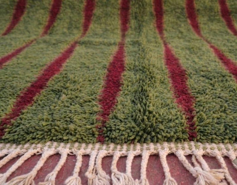 Tapis Marocain Artisanal 300 × 200 cm – Laine Tissée à la Main – Style Traditionnel IZRI