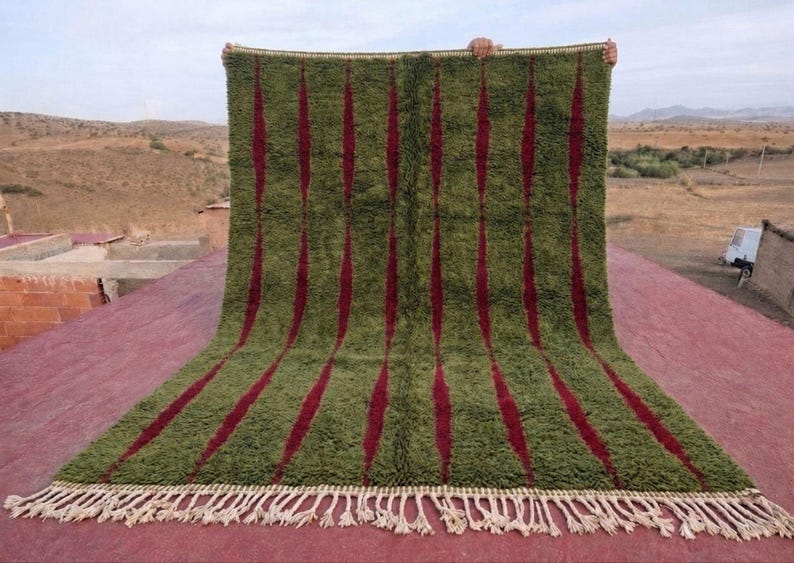 Tapis Marocain Artisanal 300 × 200 cm – Laine Tissée à la Main – Style Traditionnel IZRI