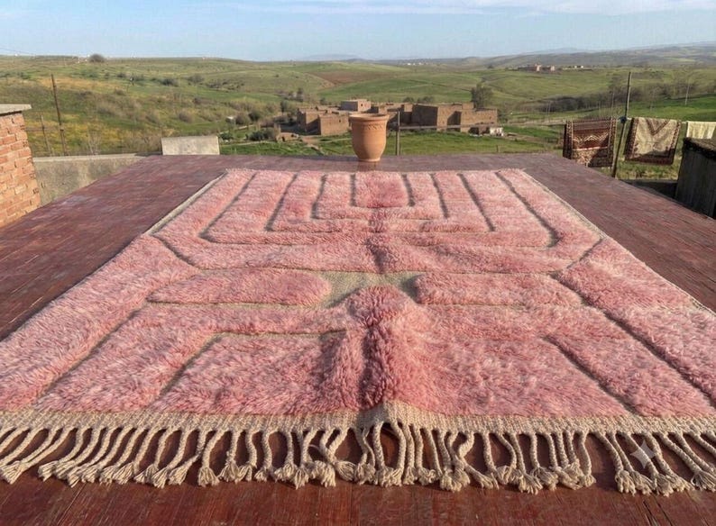 Tapis Berbère Fait Main300 × 200cm – Décoration Authentique du Maroc IZRI