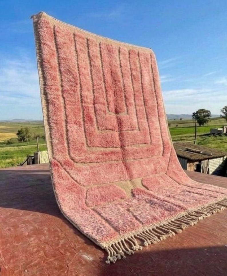 Tapis Berbère Fait Main300 × 200cm – Décoration Authentique du Maroc IZRI