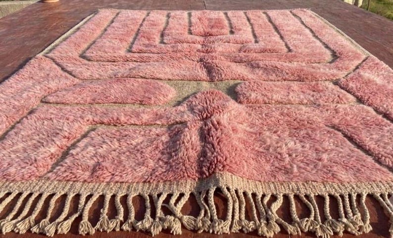 Tapis Berbère Fait Main300 × 200cm – Décoration Authentique du Maroc IZRI