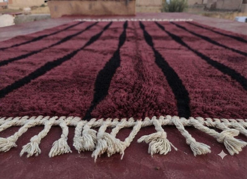 Tapis Berbère Fait Main 250 × 150 cm – Décoration Authentique du Maroc IZRI